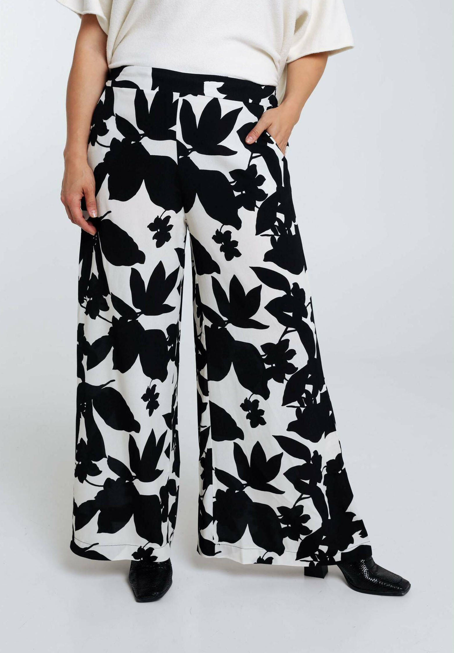 Weit geschnittene stoffhose Clearance